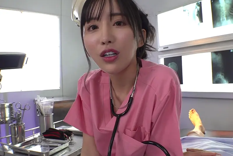 Yuzuriha Karen as a doctor