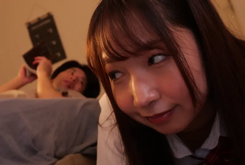 Hoshino Natsuki as a cheeky stepsister