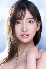 Headshot of Yuzuriha Karen