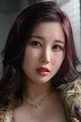 Headshot photo of Sakura Ryoka from ACHJ-064