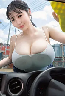 Portrait photo of Minami Haru from SNOS-073