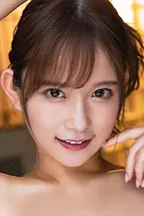 Headshot photo of Momozono Rena from JUFE-510